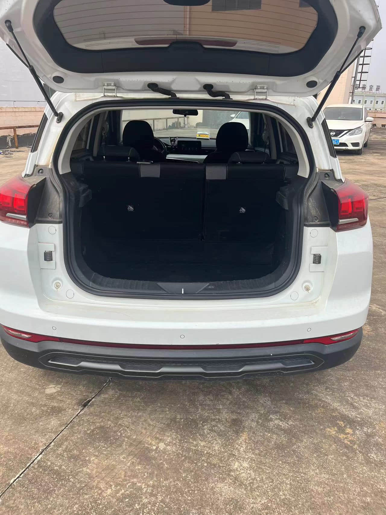 Cheap Used Beijing Zhida X3 2019 1.5T CVT white Manual Gasoline SUV Voiture occasion pas cher Second Hand Used Cars For Sale From China